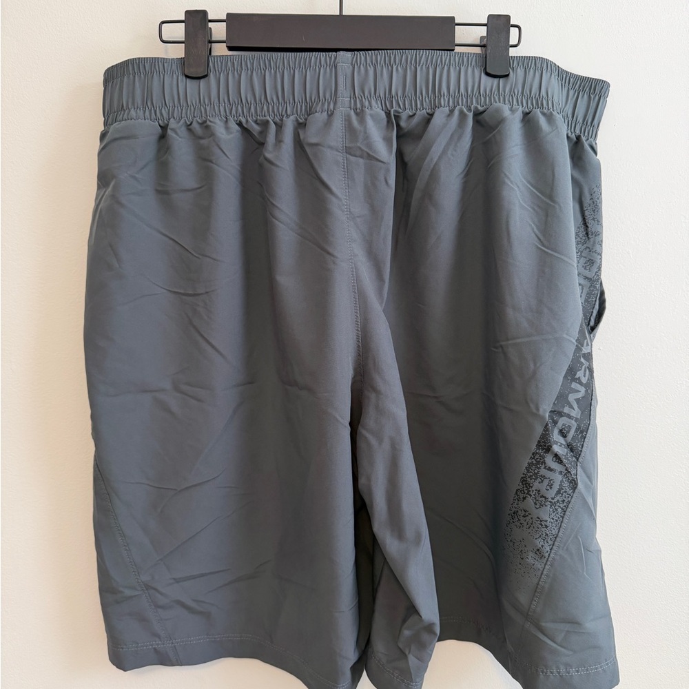 Under Armour Men's Slate Gray Athletic Shorts - Picture 2 of 3